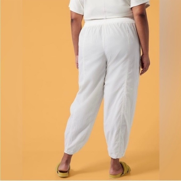 Athleta, Alicia Keys-18-cream-High waisted utility cargo jogger with drawstring - Picture 3 of 16